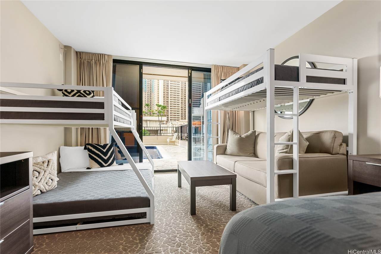 1850 Ala Moana Boulevard - Photo 1