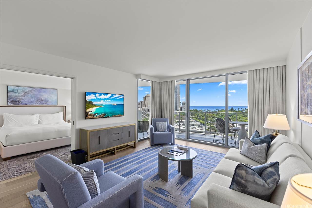 383 Kalaimoku Street - Photo 1