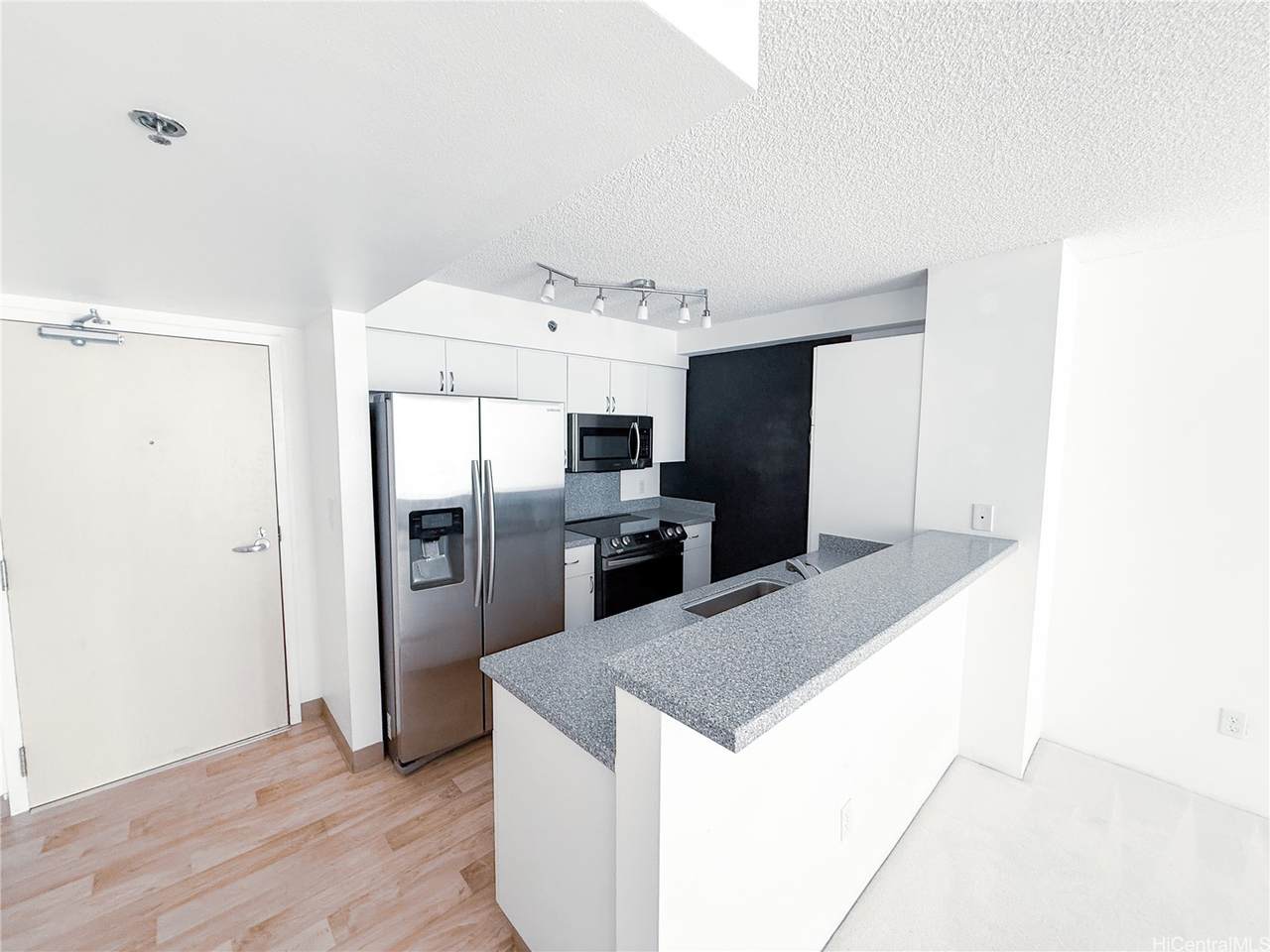 215 King Street - Photo 1