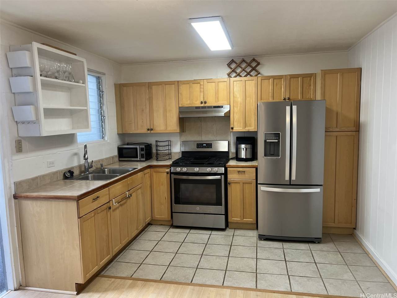 1720 Poki Street - Photo 1