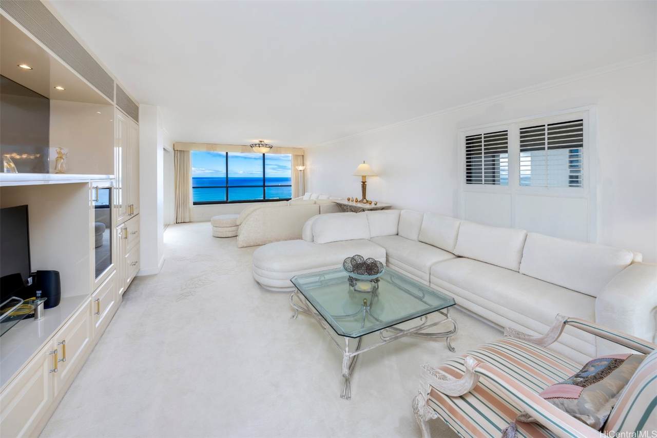 1650 Ala Moana Boulevard - Photo 1