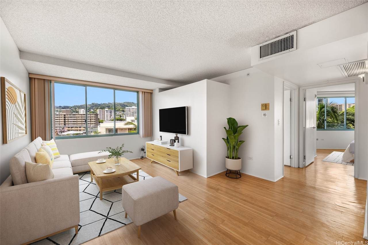 1314 Kalakaua Avenue - Photo 1