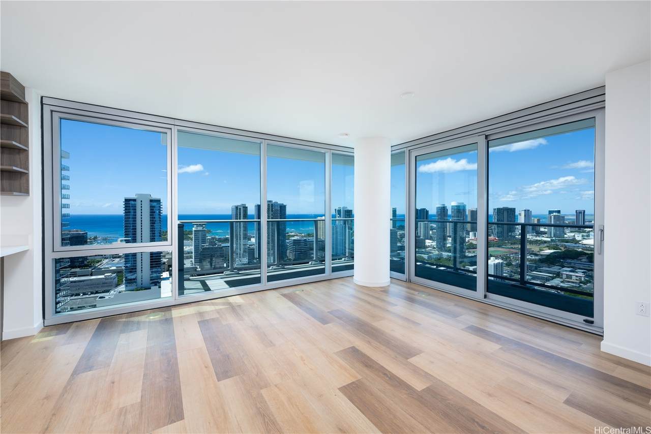 1515 Liona Street - Photo 1