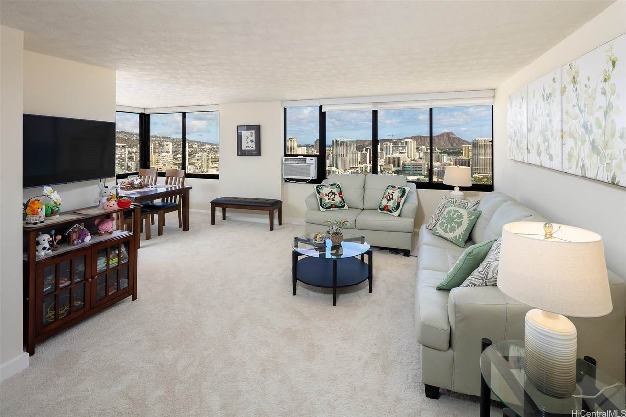 343 Hobron Lane - Photo 1