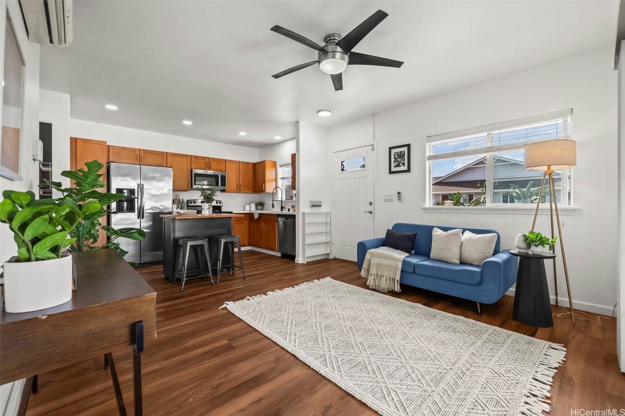 1178 Kukulu Street - Photo 1