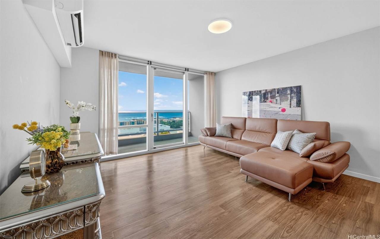 1391 Kapiolani Boulevard - Photo 1