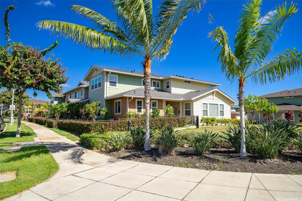 550 Kamaaha Avenue - Photo 1