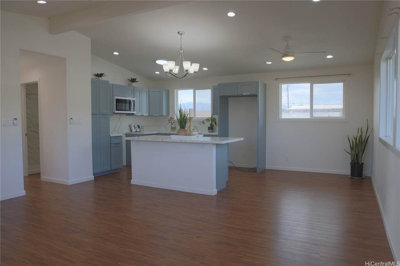 1638 Makamua Street - Photo 1