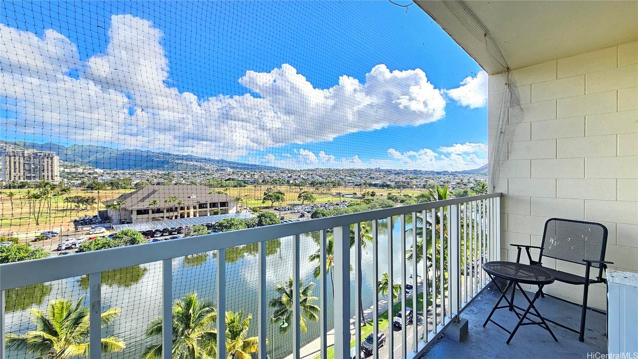 2509 Ala Wai Boulevard - Photo 1