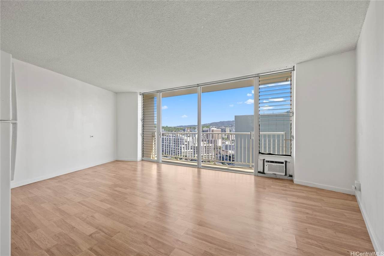https://bt-photos.global.ssl.fastly.net/honolulu/1280_boomver_2_202600035-2.jpg