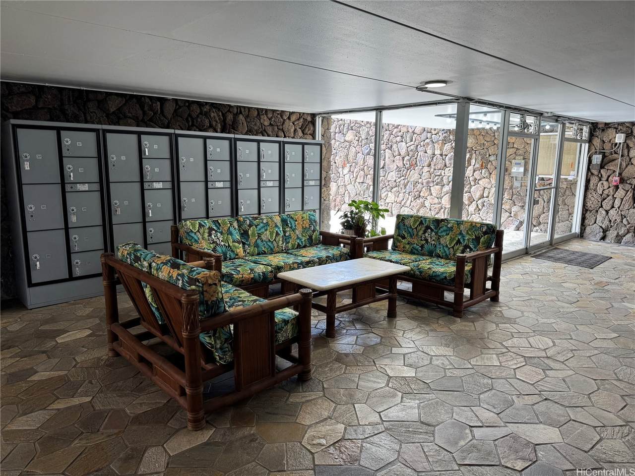 https://bt-photos.global.ssl.fastly.net/honolulu/1280_boomver_2_202600356-2.jpg