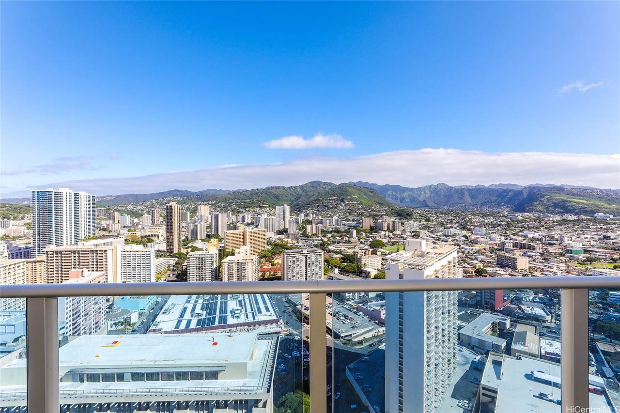 1631 Kapiolani Boulevard - Photo 1