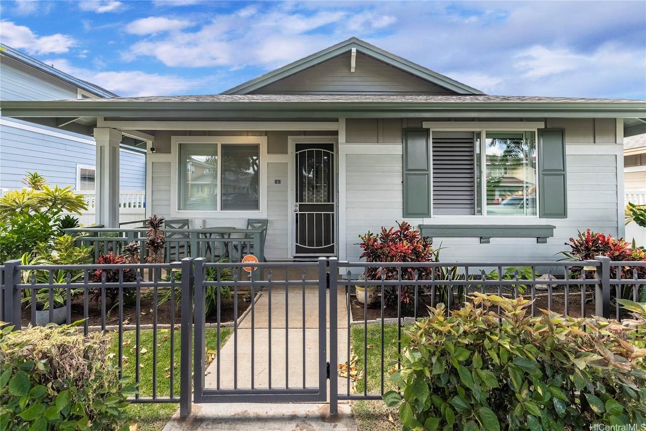 460 Kamaaha Avenue - Photo 1