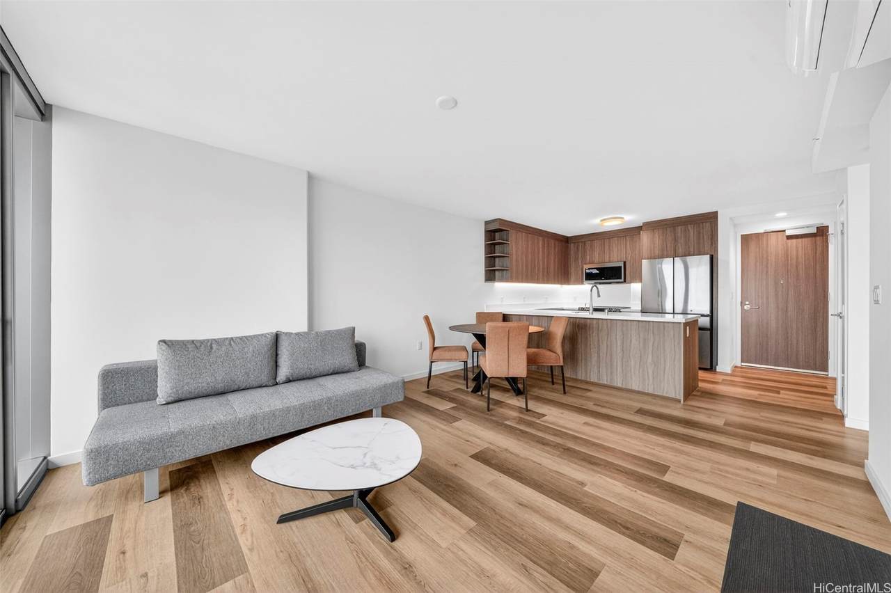 1515 Liona Street - Photo 1
