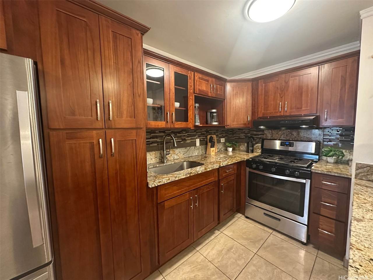 2465 Kuhio Avenue - Photo 1