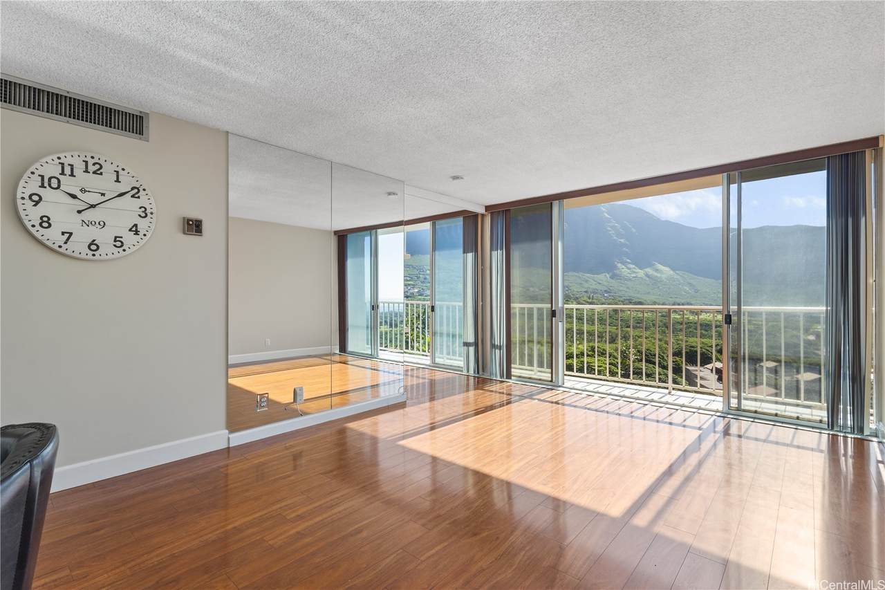 https://bt-photos.global.ssl.fastly.net/honolulu/1280_boomver_3_202601739-2.jpg
