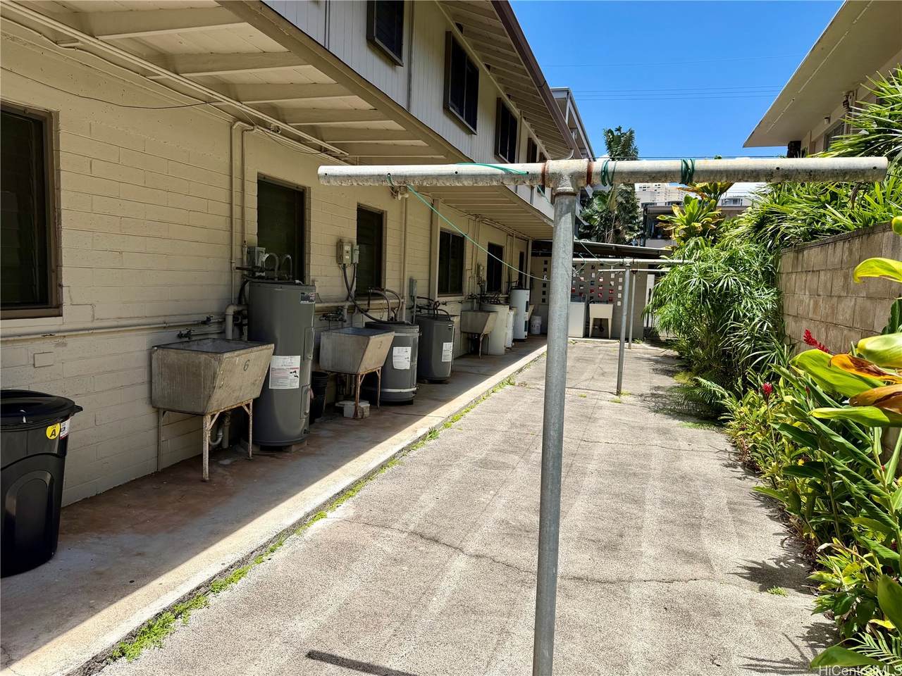 https://bt-photos.global.ssl.fastly.net/honolulu/1280_boomver_2_202601833-2.jpg