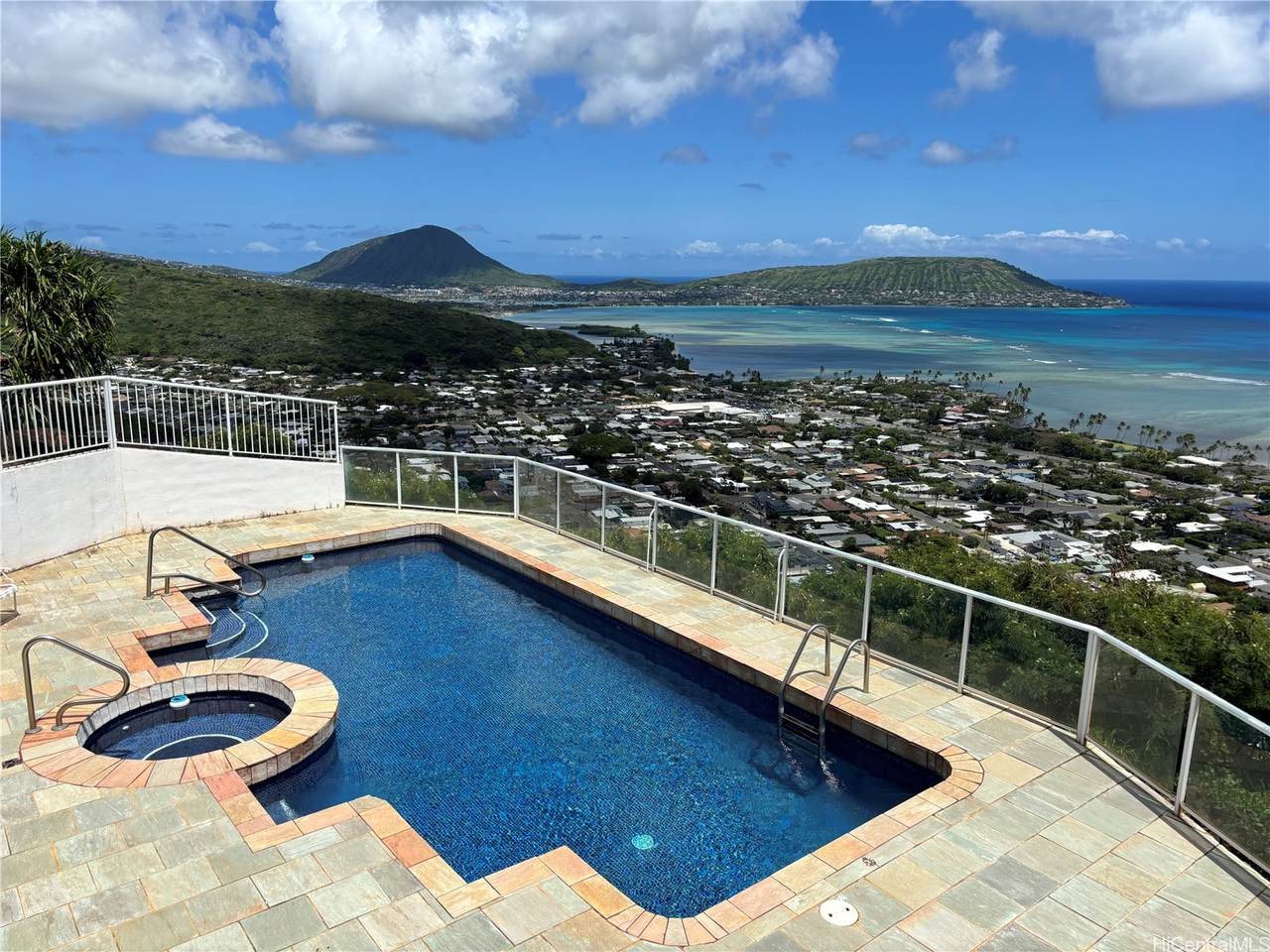https://bt-photos.global.ssl.fastly.net/honolulu/1280_boomver_2_202604599-2.jpg