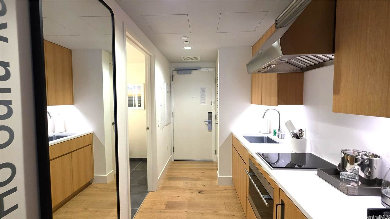 https://bt-photos.global.ssl.fastly.net/honolulu/1280_boomver_2_202605956-2.jpg