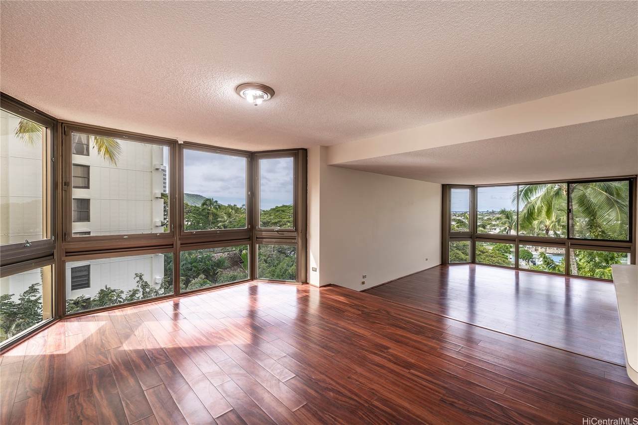 501 Hahaione Street - Photo 1