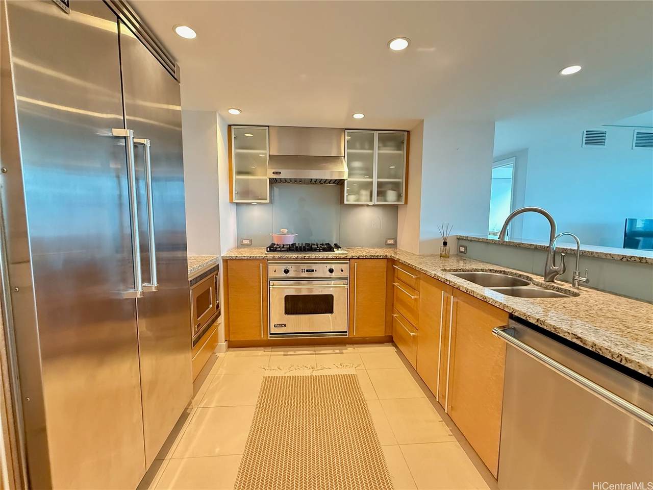 https://bt-photos.global.ssl.fastly.net/honolulu/1280_boomver_2_202606902-2.jpg