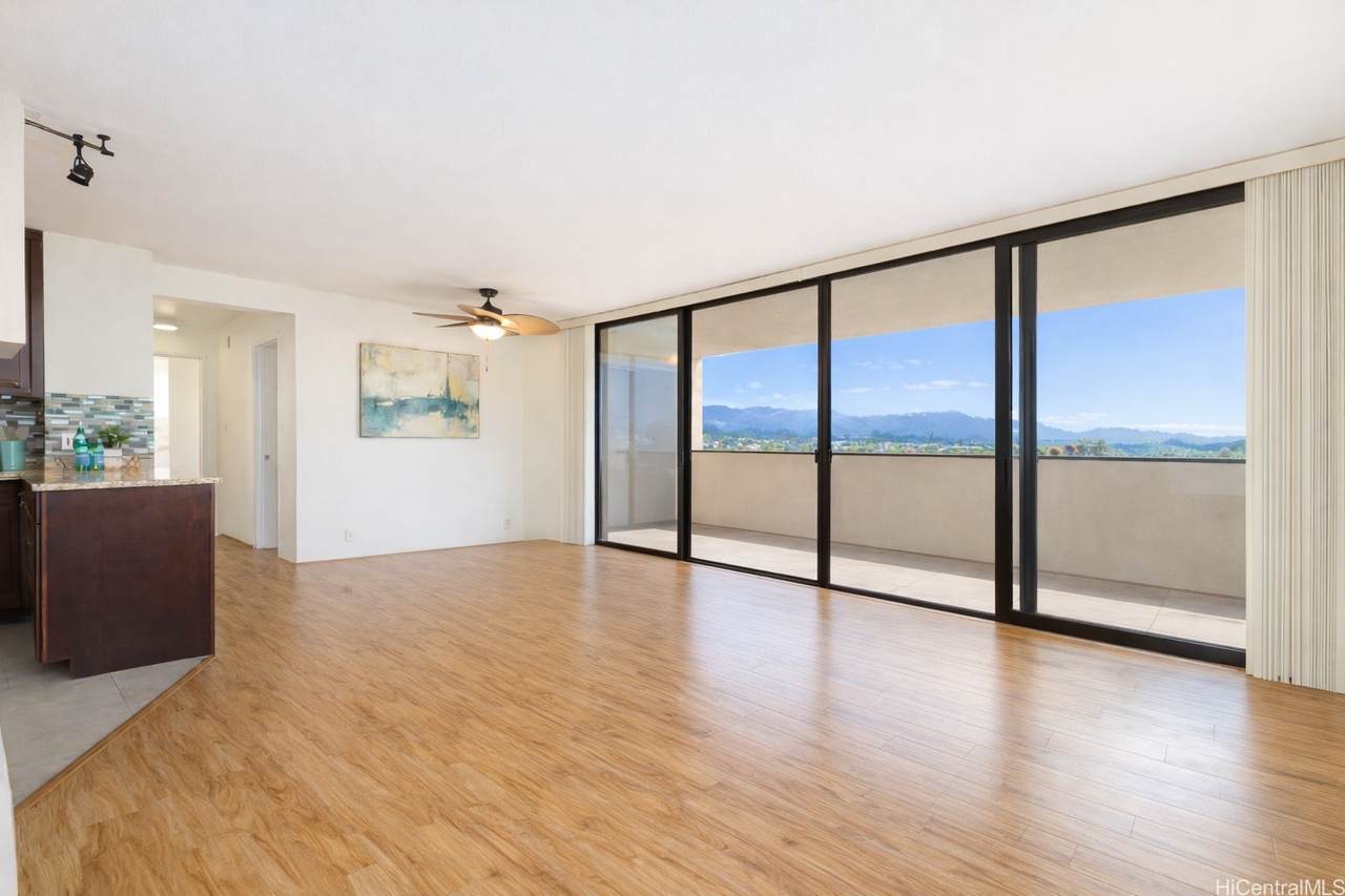 https://bt-photos.global.ssl.fastly.net/honolulu/1280_boomver_2_202607097-2.jpg