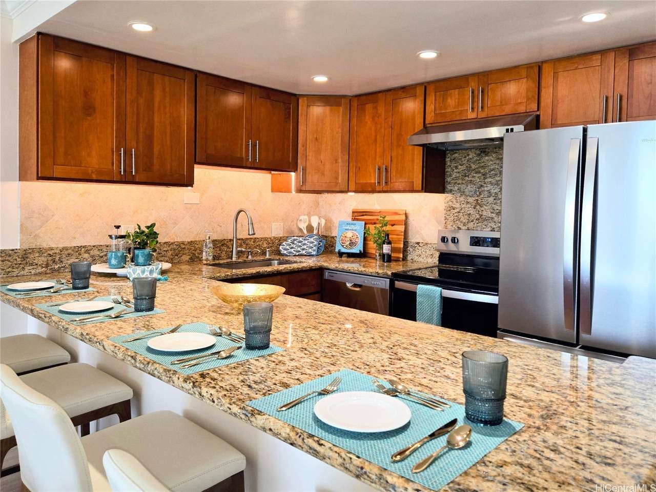 https://bt-photos.global.ssl.fastly.net/honolulu/1280_boomver_1_202607435-2.jpg
