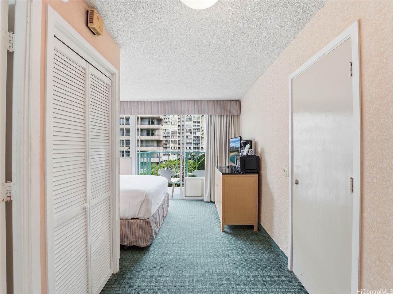 https://bt-photos.global.ssl.fastly.net/honolulu/1280_boomver_2_202607637-2.jpg