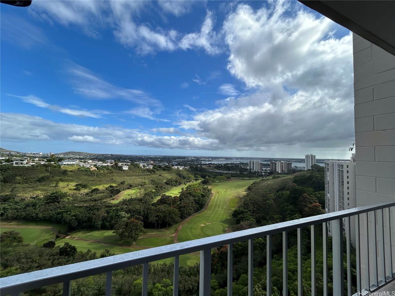 https://bt-photos.global.ssl.fastly.net/honolulu/orig_boomver_2_202608061-2.jpg
