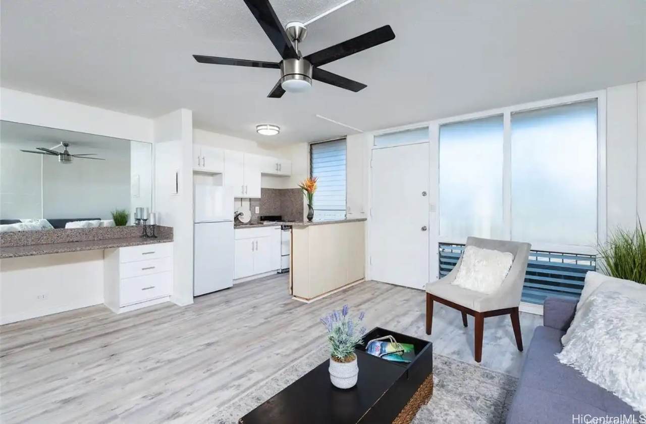 2328 Sea View Avenue - Photo 1
