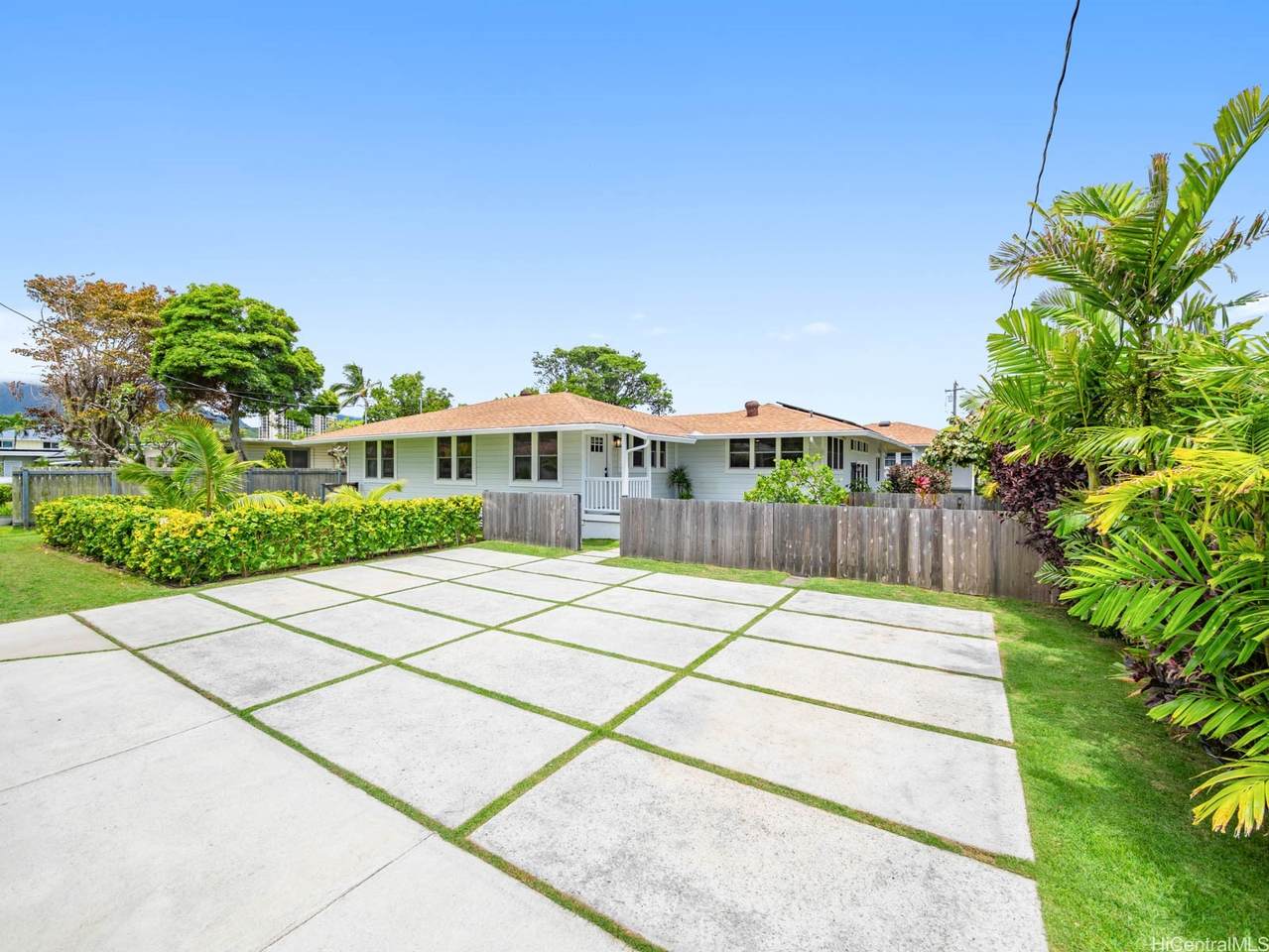 https://bt-photos.global.ssl.fastly.net/honolulu/1280_boomver_2_202608800-2.jpg