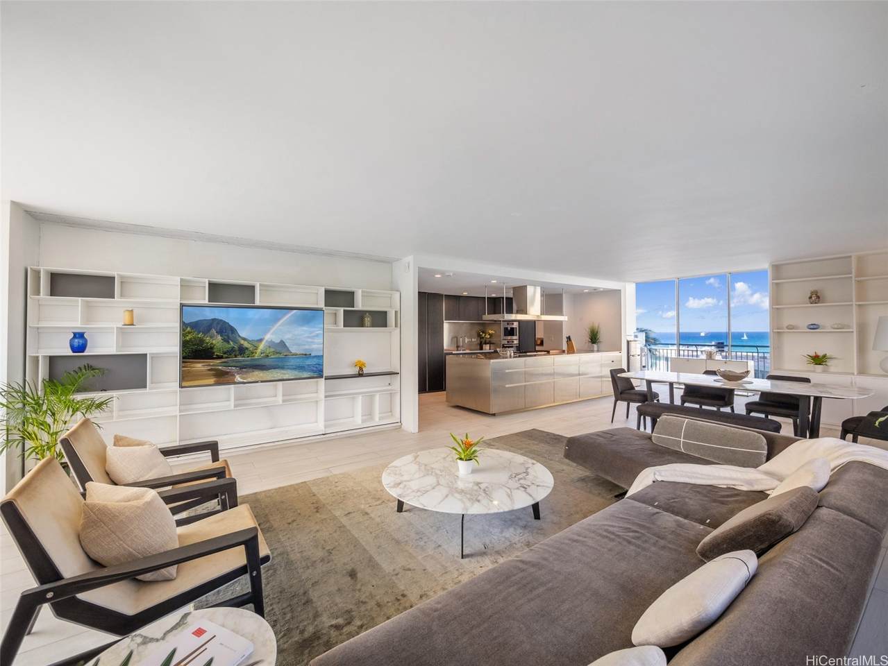 2969 Kalakaua Avenue - Photo 1