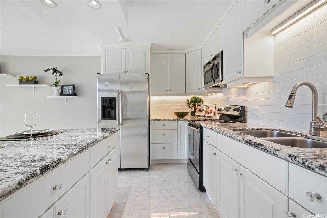 1511 Nuuanu Avenue - Photo 1