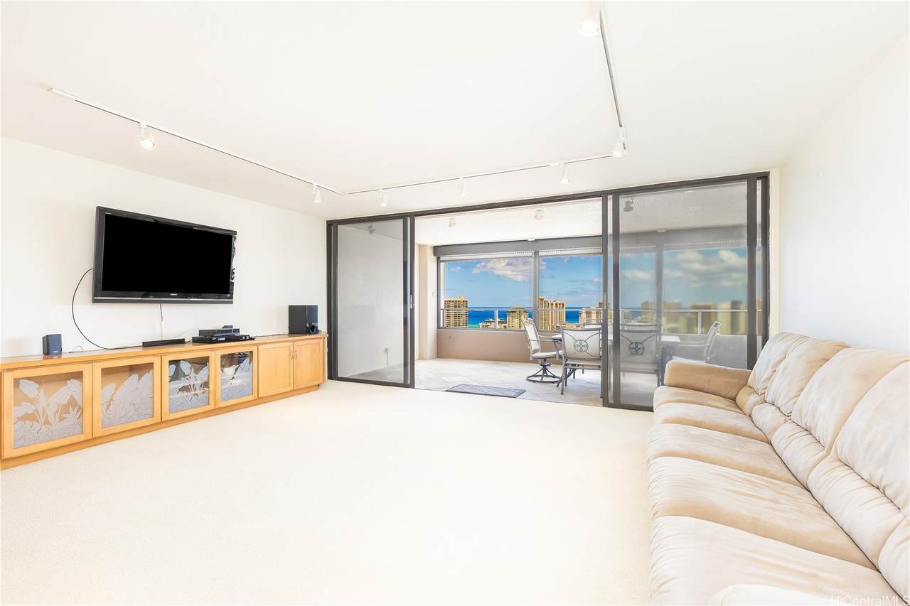 https://bt-photos.global.ssl.fastly.net/honolulu/1280_boomver_2_202609016-2.jpg
