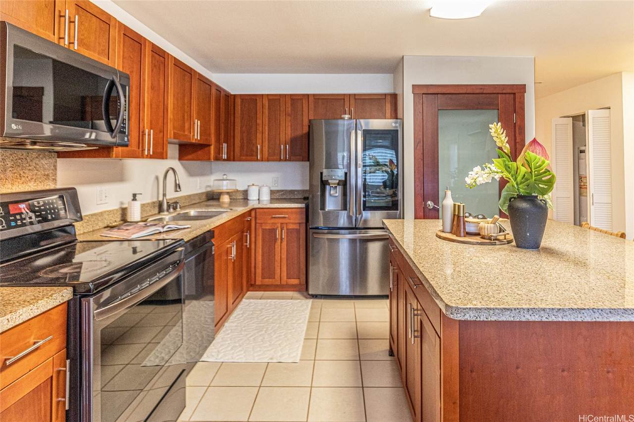 https://bt-photos.global.ssl.fastly.net/honolulu/1280_boomver_2_202609128-2.jpg