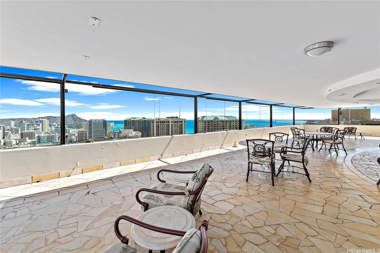 343 Hobron Lane - Photo 1