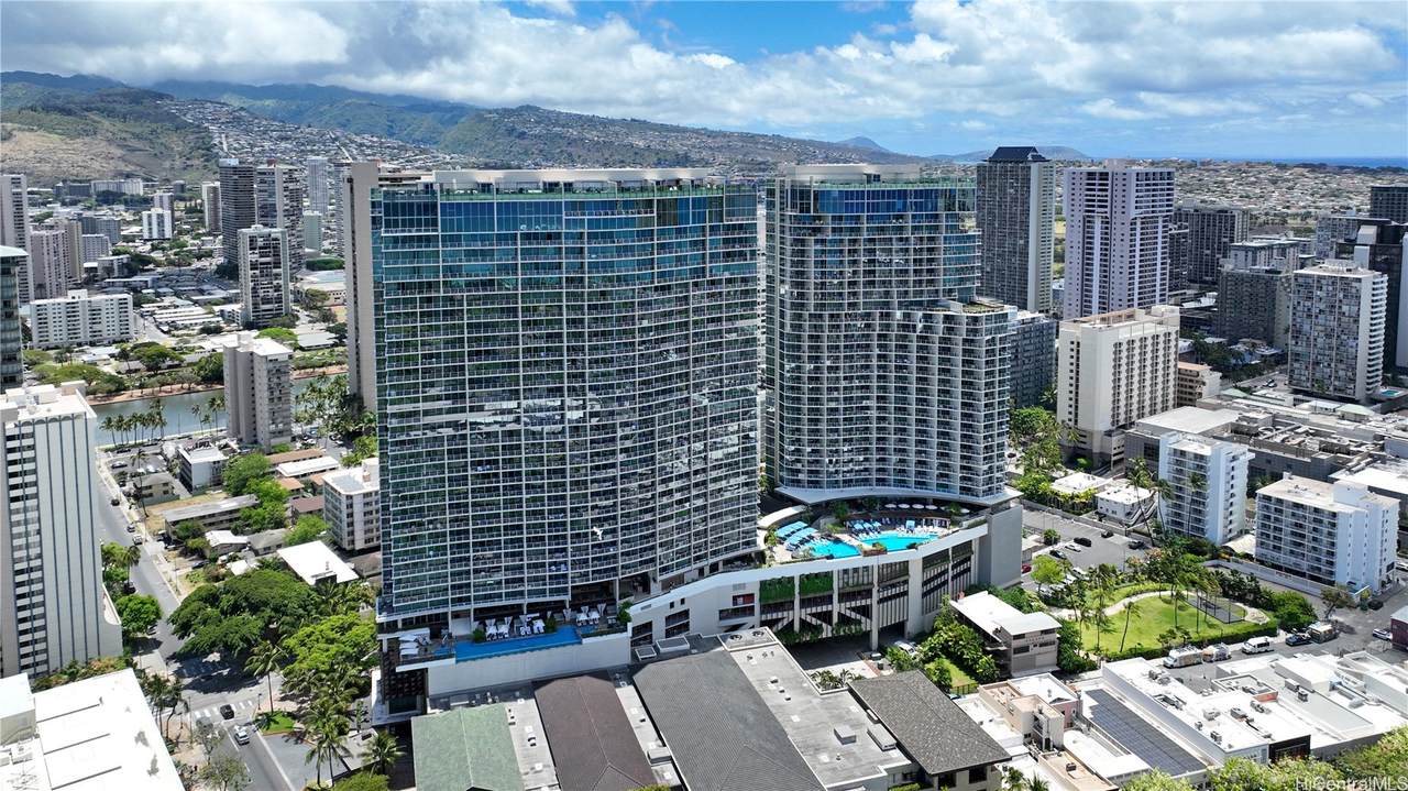 383 Kalaimoku Street - Photo 1