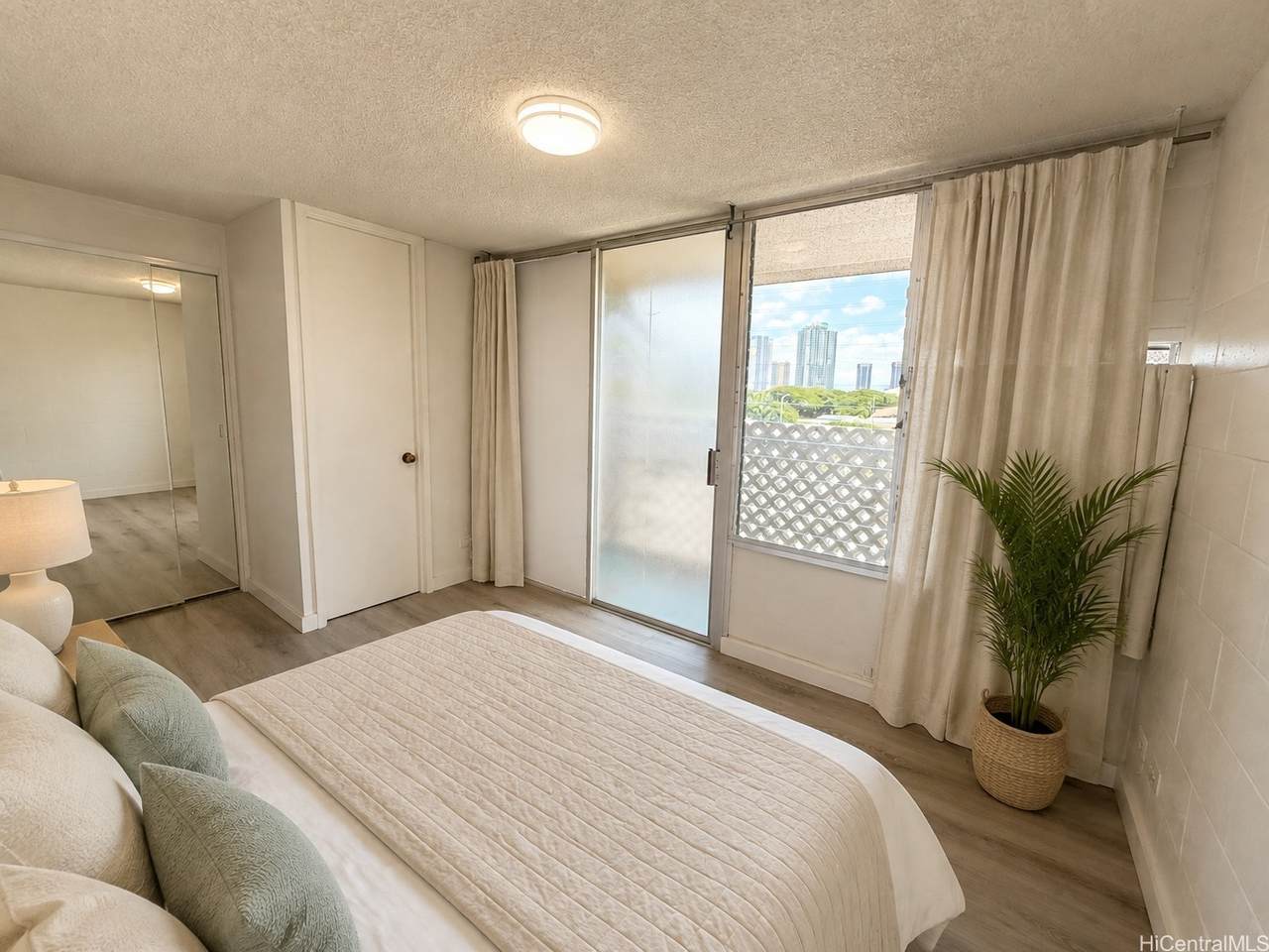 https://bt-photos.global.ssl.fastly.net/honolulu/1280_boomver_2_202609464-2.jpg