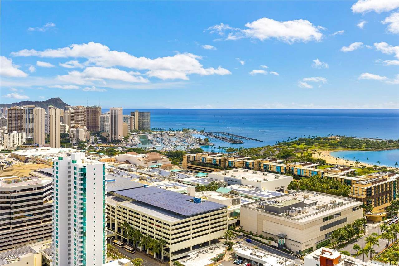 https://bt-photos.global.ssl.fastly.net/honolulu/1280_boomver_1_202609922-2.jpg