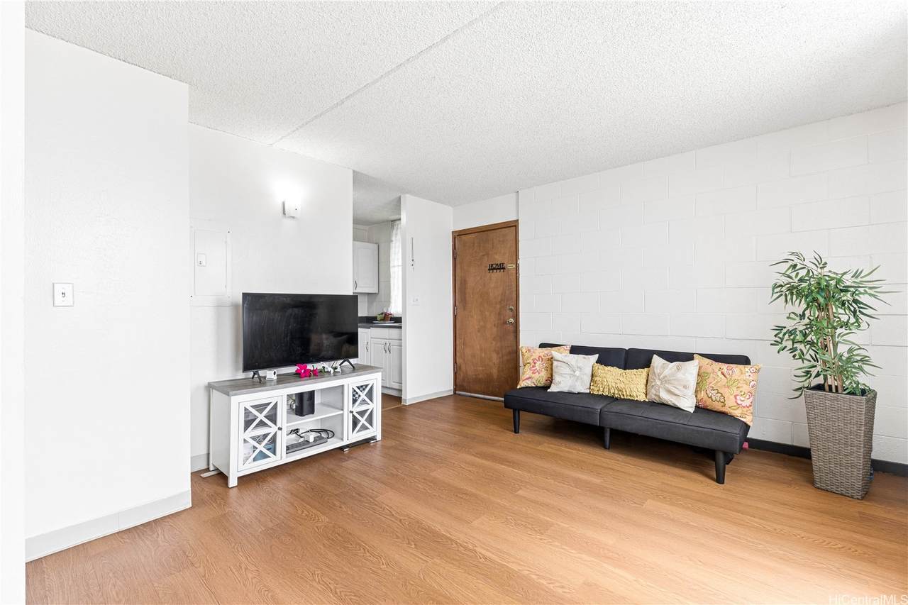 https://bt-photos.global.ssl.fastly.net/honolulu/1280_boomver_2_202610061-2.jpg