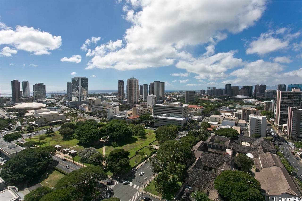 https://bt-photos.global.ssl.fastly.net/honolulu/orig_boomver_2_202610209-2.jpg