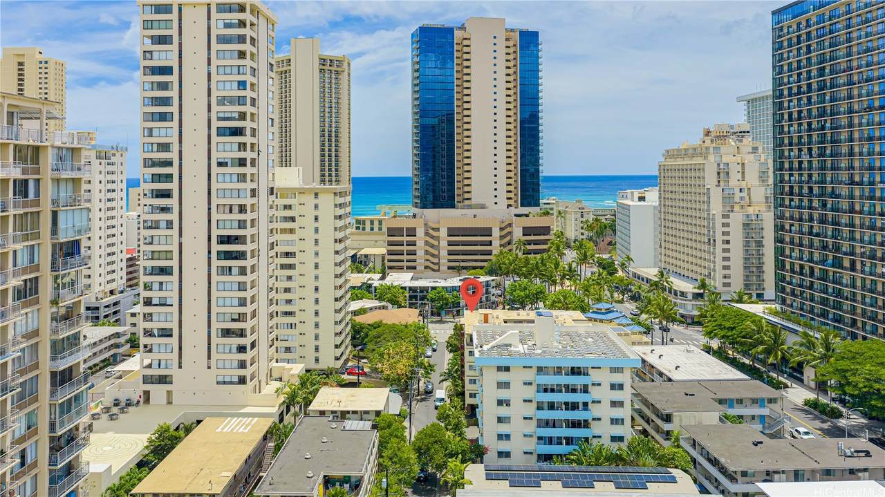 222 Kaiulani Avenue - Photo 1