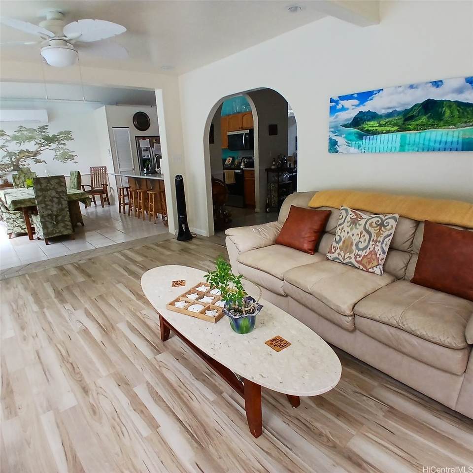 https://bt-photos.global.ssl.fastly.net/honolulu/1280_boomver_2_202611073-2.jpg
