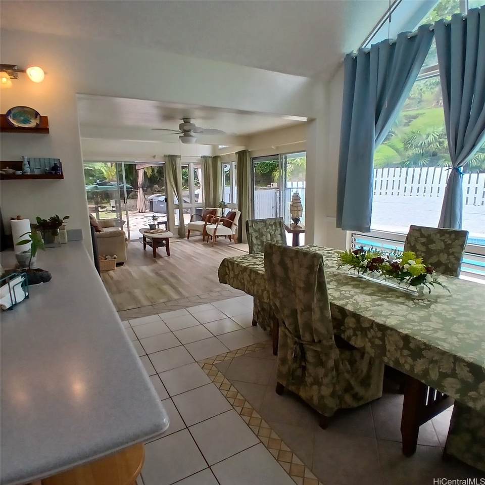 https://bt-photos.global.ssl.fastly.net/honolulu/1280_boomver_2_202611073-2.jpg