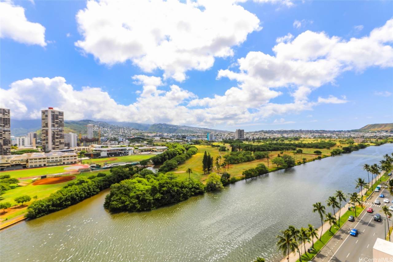 2211 Ala Wai Boulevard - Photo 1