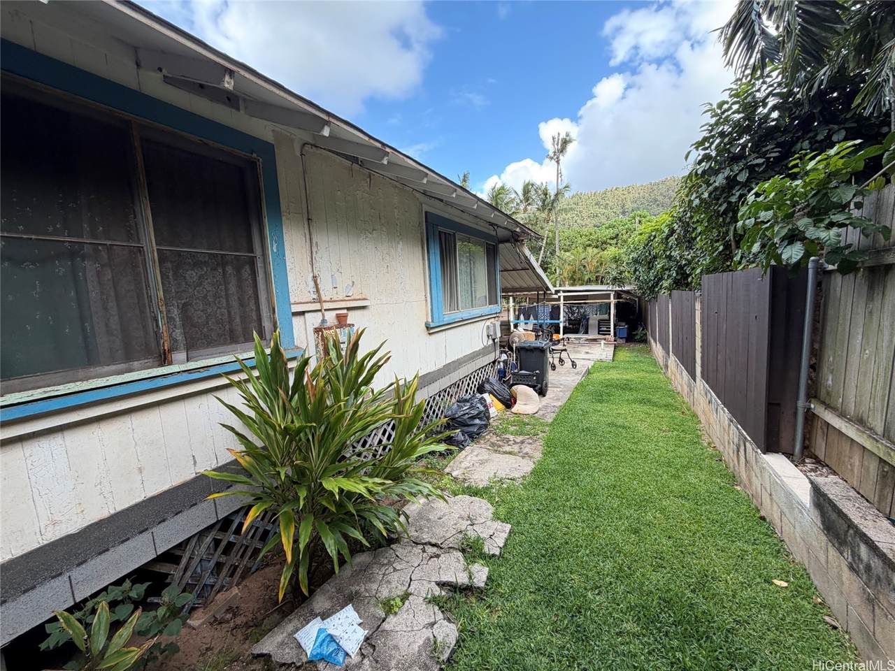 https://bt-photos.global.ssl.fastly.net/honolulu/1280_boomver_1_202612715-2.jpg