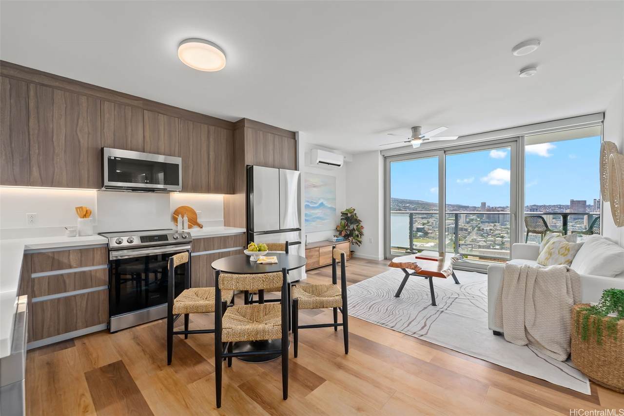 1500 Rycroft Street - Photo 1
