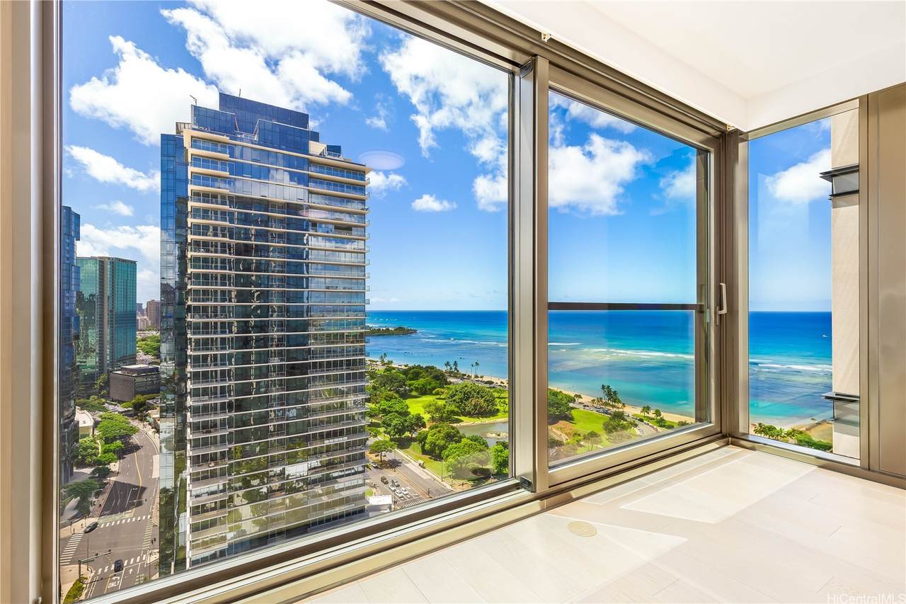 1100 Ala Moana Boulevard - Photo 1
