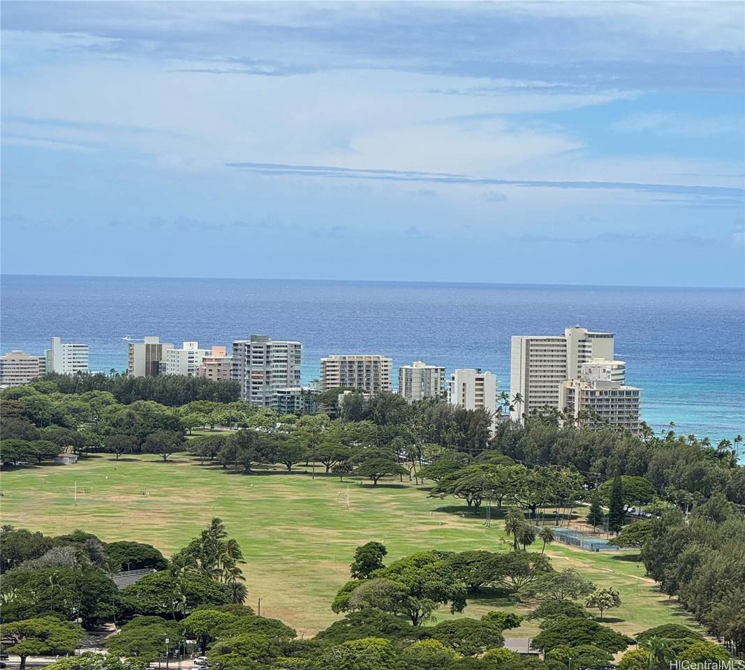 2600 Pualani Way - Photo 1