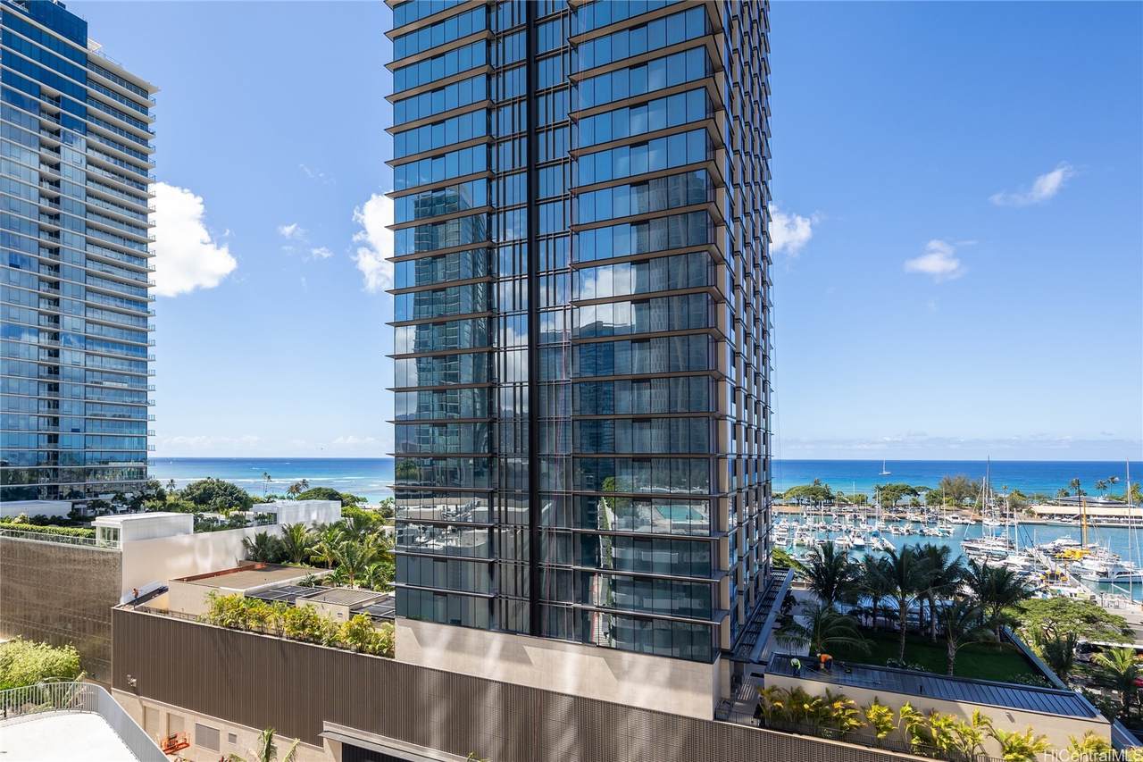 https://bt-photos.global.ssl.fastly.net/honolulu/1280_boomver_3_202420782-2.jpg